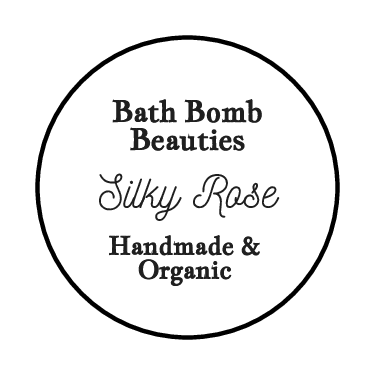 Simple black and white circle bath bomb label with cursive font