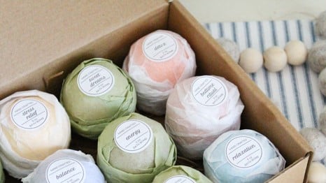 how to package bath bombs for shipping