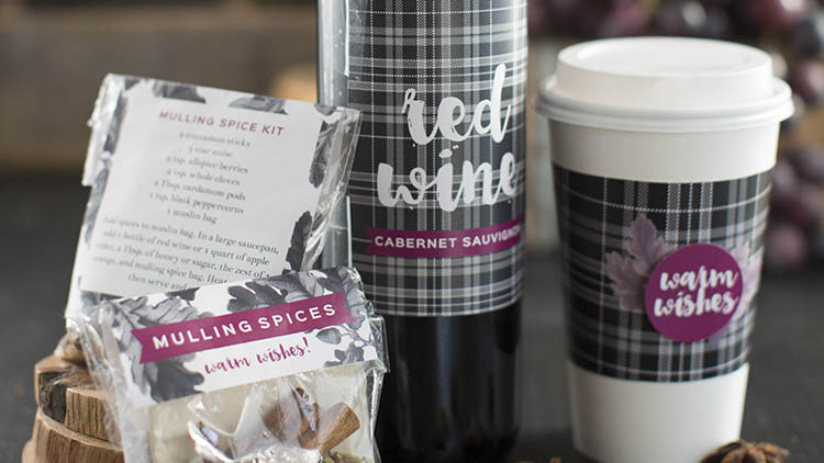 Fold over label template and Fall mulled wine.