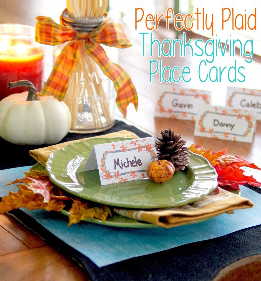 Thanksgiving dinner seat placecards for family and friends